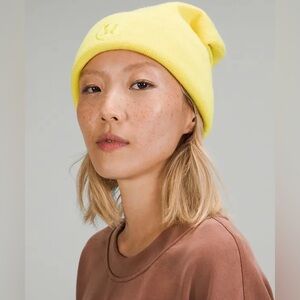 *Final Price* 🆕 Lululemon Warm Revelation Beanie in Sunlight Yellow